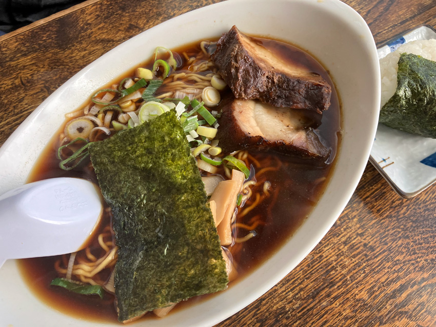 競艇ラーメン　うをとよ