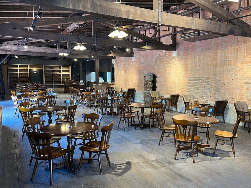 赤レンガカフェ