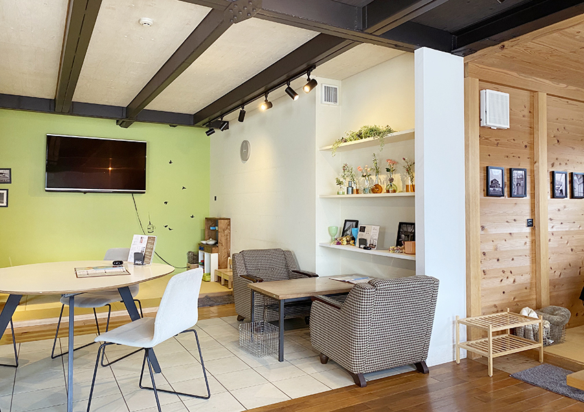 イチカフェの店舗内 width=