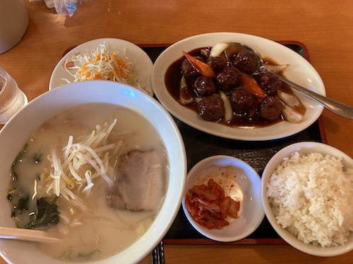 本日の日替わりメニュー「肉団子の甘酢あん」