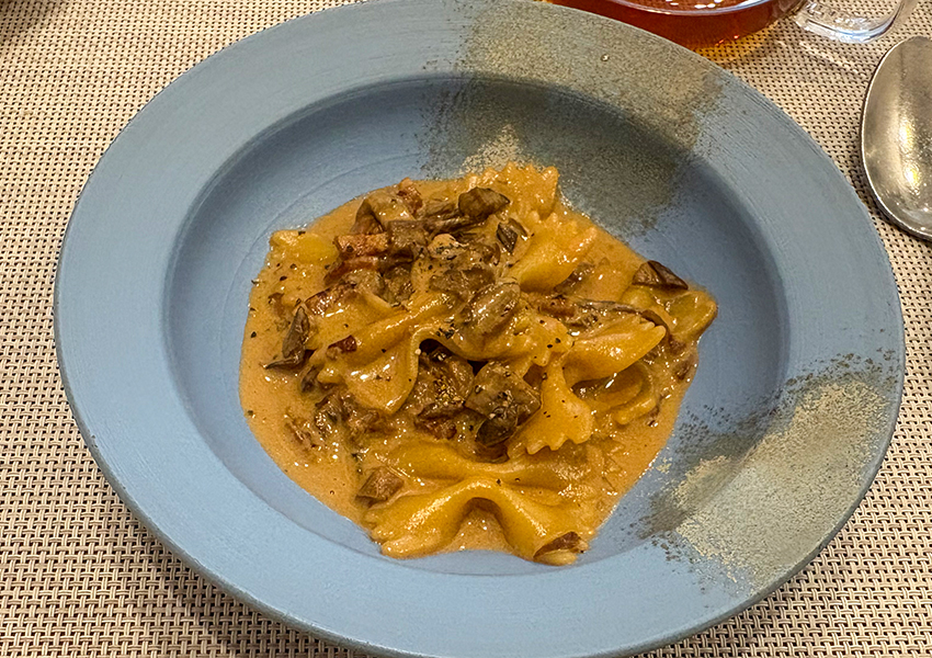 ビストロスリール